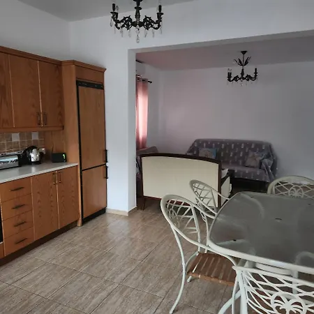 Diver's Den Apartament